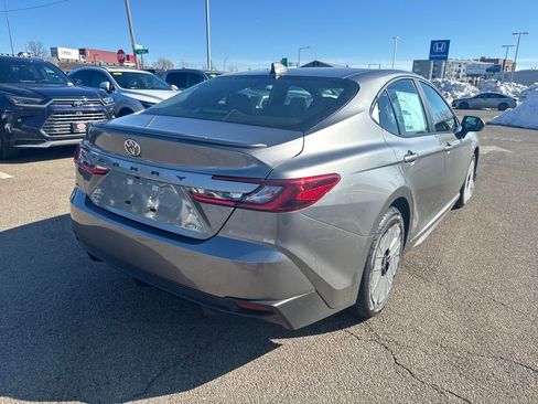 New 2026 Toyota Camry SE image 7