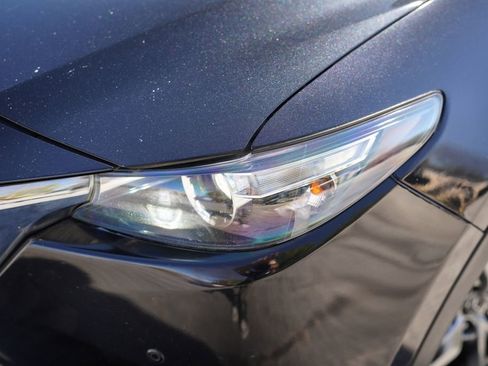 Used 2019 MAZDA CX-9 Touring w/ Touring Premium Package image 4