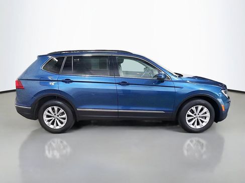 Used 2018 Volkswagen Tiguan SE w/ 3rd Row Seat Package AWD/4WD image 10