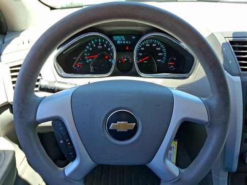 Used 2011 Chevrolet Traverse LS FWD image 15
