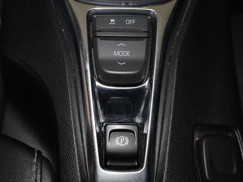 Used 2020 Chevrolet Camaro LT RWD image 27