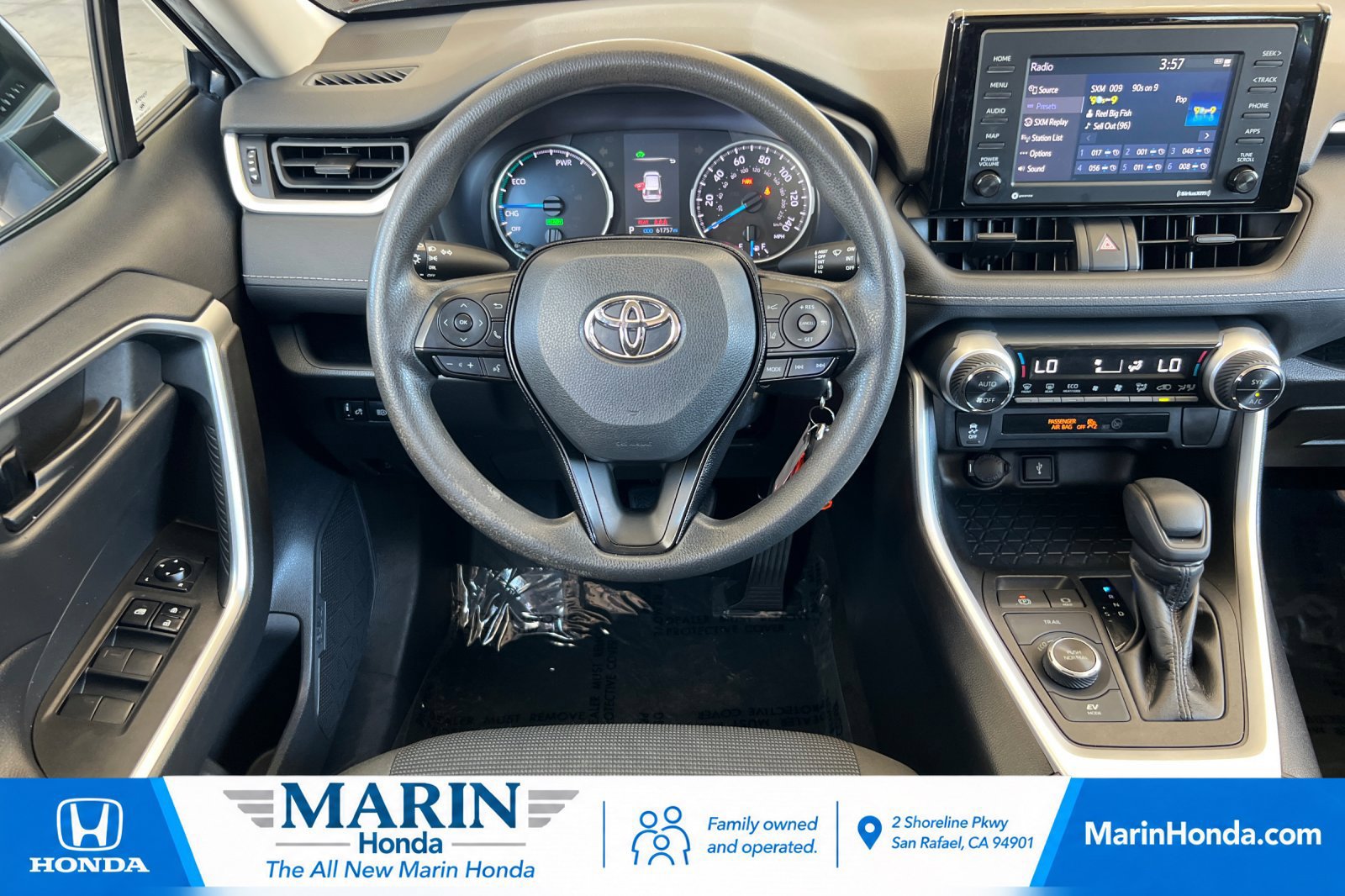 Used 2021 Toyota RAV4 LE w/ Carpet Mat Package (TMS) AWD/4WD image 16