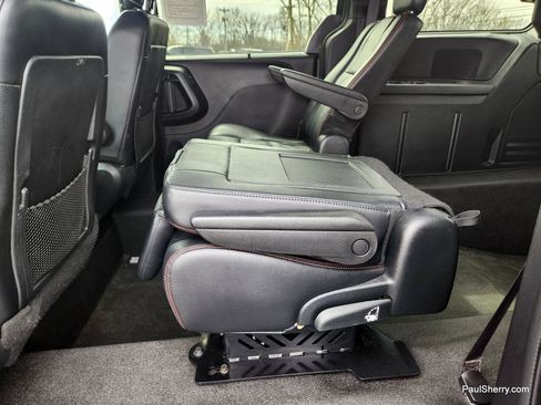 Used 2020 Dodge Grand Caravan GT image 54