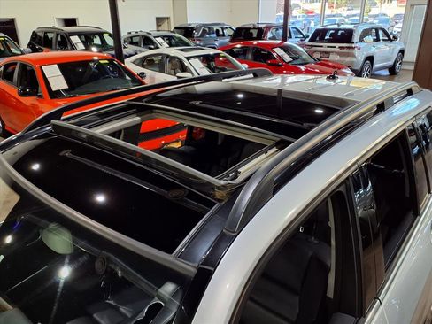 Used 2014 Mercedes-Benz GLK 350 4MATIC image 7