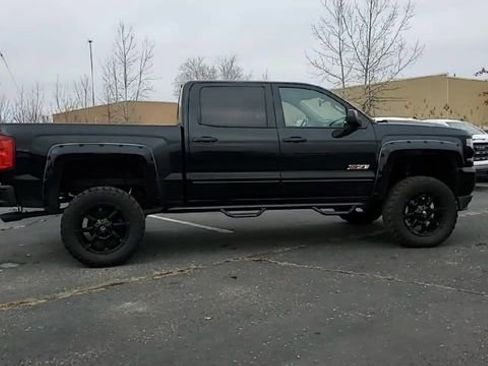 Used 2016 Chevrolet Silverado 1500 LTZ Z71 w/ Midnight Edition image 9