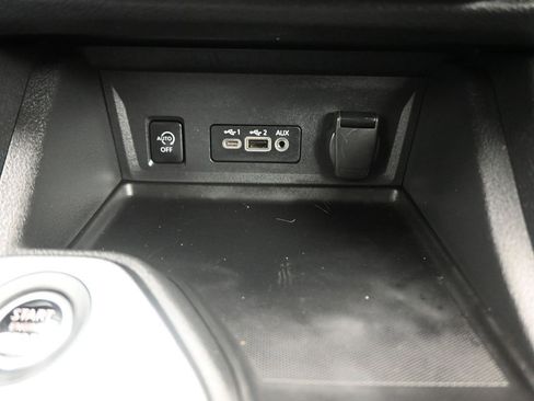 Used 2025 Nissan Sentra SV w/ All-Weather Package image 20