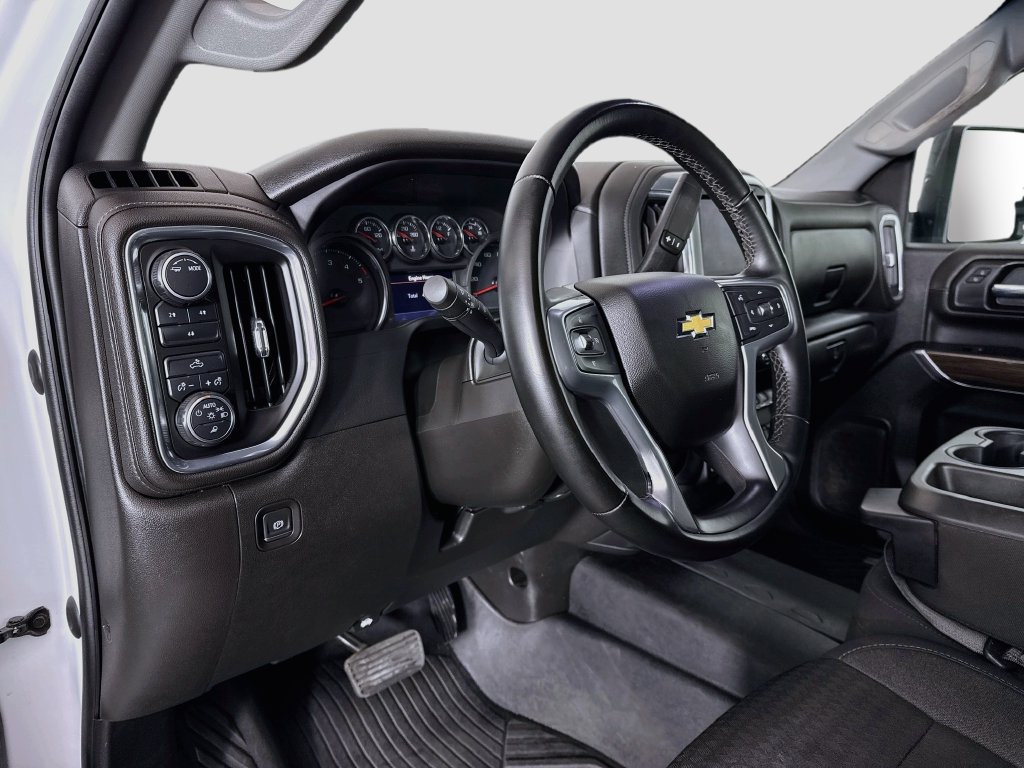 Used 2023 Chevrolet Silverado 2500 LT AWD/4WD image 9