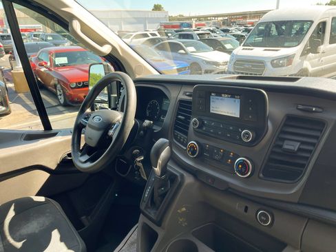Used 2020 Ford Transit 350 XLT RWD image 17