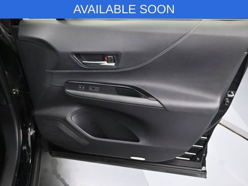 Used 2021 Toyota Venza LE w/ Carpet Mat Package (TMS) AWD/4WD image 34