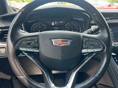 Used 2024 Cadillac XT6 Premium Luxury AWD/4WD image 16