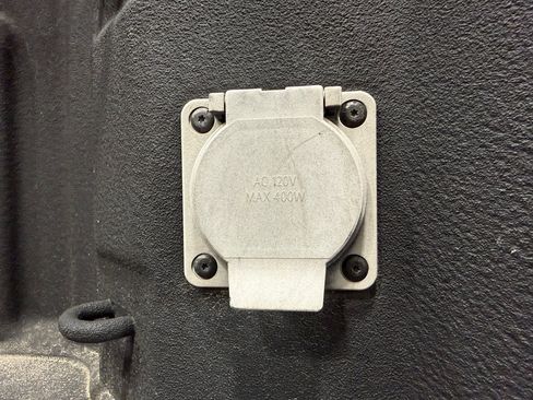 Used 2022 Chevrolet Silverado 1500 LTZ image 48