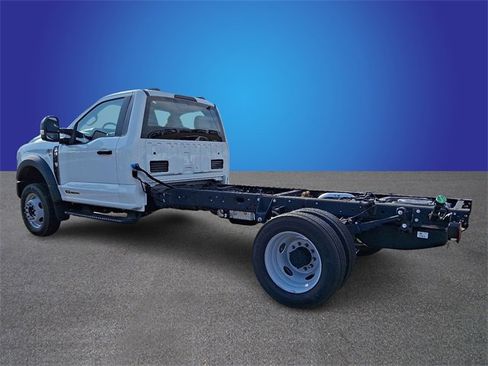 New 2025 Ford F550 2WD Regular Cab Super Duty image 3