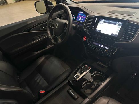 Used 2020 Honda Pilot Black Edition image 40
