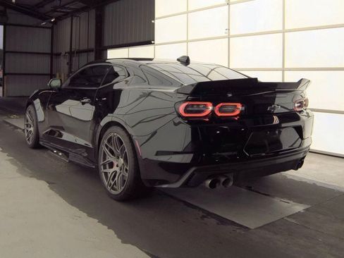 Used 2023 Chevrolet Camaro SS RWD image 3