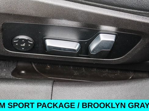 Used 2023 BMW 330i Sedan w/ M Sport Package RWD image 21
