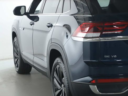 Used 2022 Volkswagen Atlas Cross Sport SE image 40