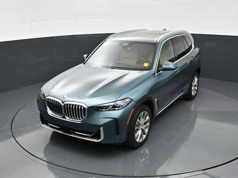 Used 2025 BMW X5 xDrive40i w/ Climate Comfort Package AWD/4WD image 23
