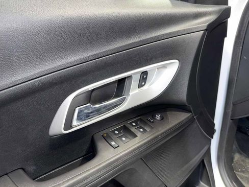 Used 2017 Chevrolet Equinox LT w/ Sport Edition FWD image 15