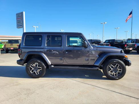 New 2026 Jeep Wrangler Sahara AWD/4WD image 6
