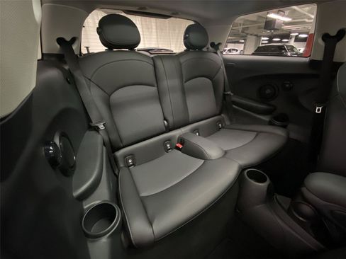 Used 2020 MINI Cooper S w/ Premium Package FWD image 28