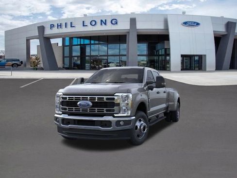 New 2026 Ford F350 XLT AWD/4WD image 2