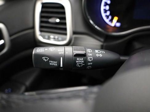 Used 2021 Jeep Grand Cherokee Laredo X image 26