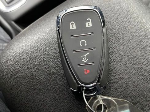 Used 2019 Chevrolet Equinox LT image 22