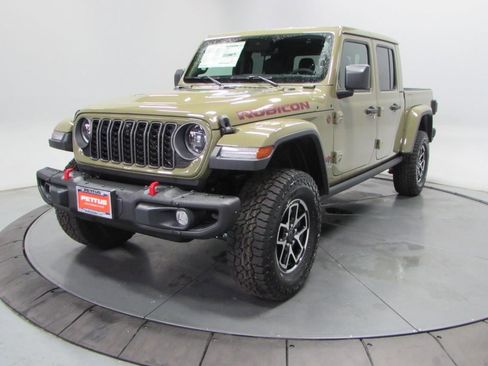 New 2025 Jeep Gladiator Rubicon image 3