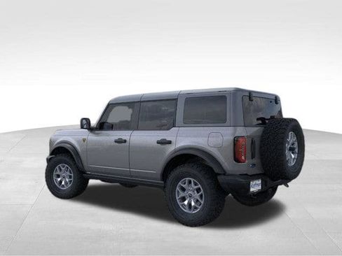 New 2025 Ford Bronco Badlands image 4