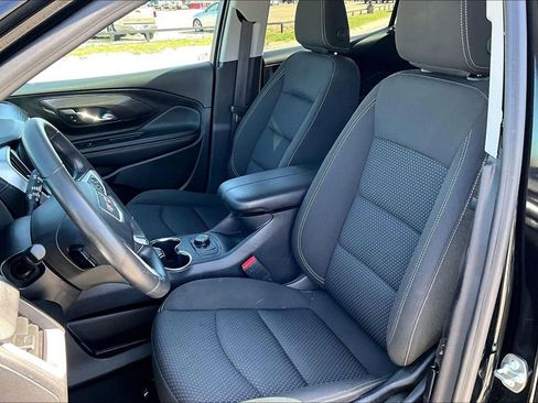 Used 2024 GMC Terrain SLE AWD/4WD image 23