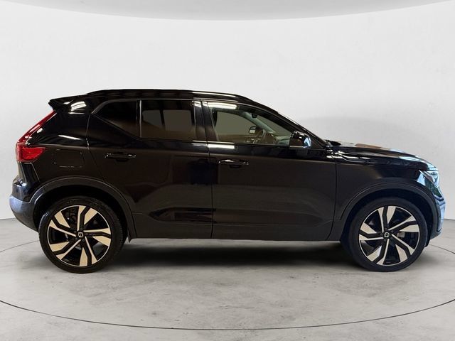 Used 2023 Volvo XC40 B5 Plus w/ Driver Assist Package AWD/4WD image 6