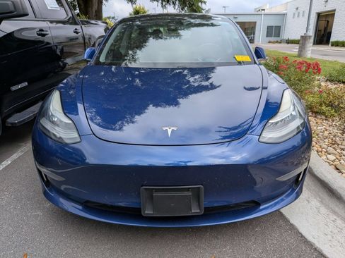 Used 2020 Tesla Model 3 Standard Range RWD image 7