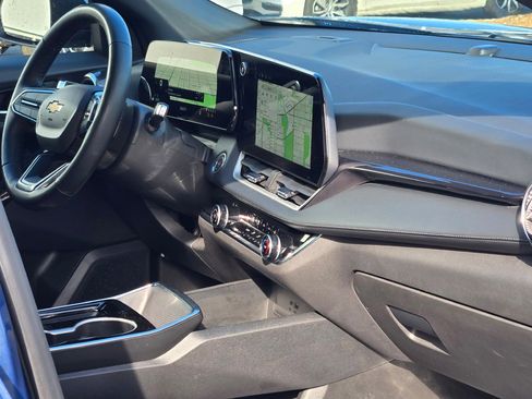 Certified 2025 Chevrolet Equinox LT image 7