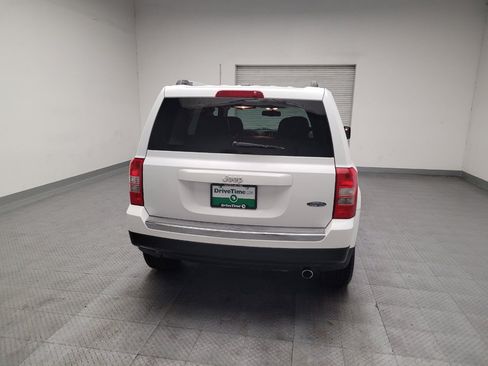 Used 2016 Jeep Patriot High Altitude FWD image 7