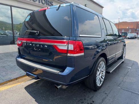 Used 2017 Lincoln Navigator Select AWD/4WD image 3