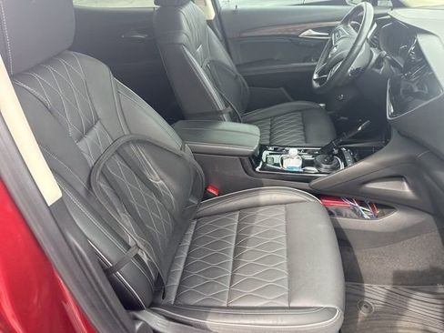 Used 2023 Buick Envision Avenir image 22