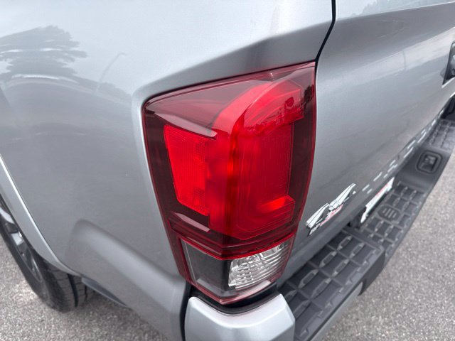 Used 2023 Toyota Tacoma SR5 w/ Technology Package AWD/4WD image 10