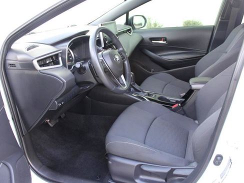 Used 2021 Toyota Corolla SE FWD image 11