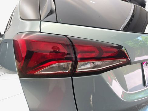 Used 2022 Chevrolet Equinox LT FWD image 32
