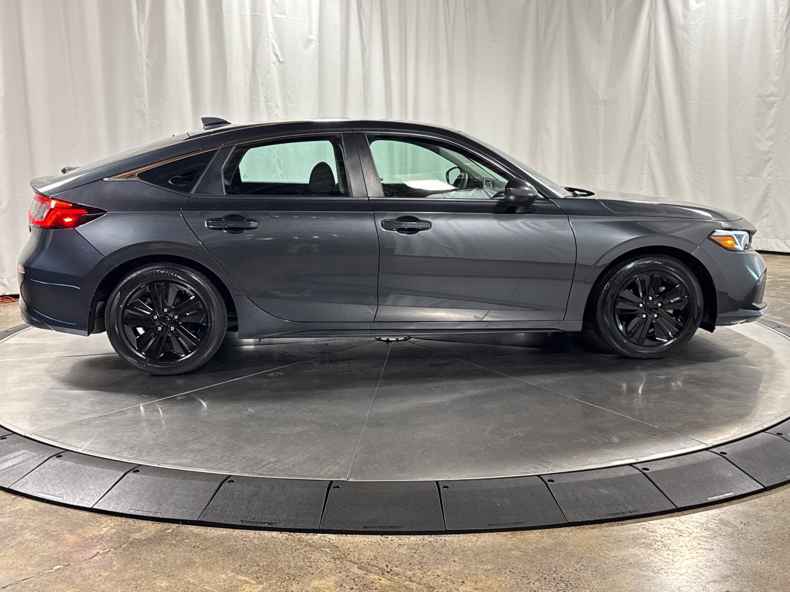 Used 2024 Honda Civic LX image 6