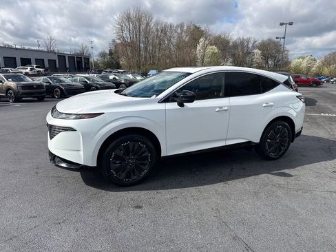 New 2026 Nissan Murano Platinum w/ Cargo Package AWD/4WD image 2