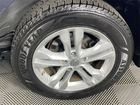 Used 2015 Nissan Rogue S w/ Convenience Package image 31