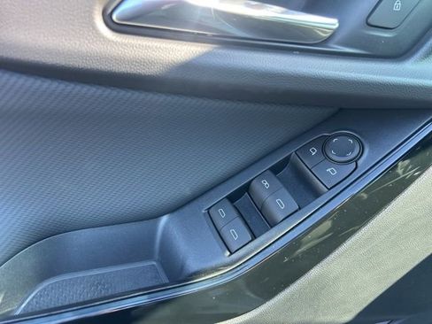 New 2026 Chevrolet Equinox LT image 13