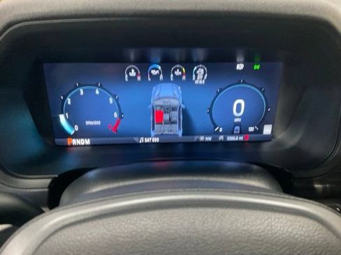 Used 2025 Ford F150 Lariat AWD/4WD image 9