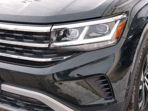 Used 2021 Volkswagen Atlas SEL Premium image 16