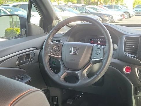 Used 2023 Honda Passport TrailSport image 3