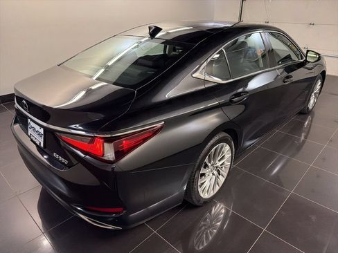 Used 2020 Lexus ES 350 w/ Accessory Package 2 FWD image 6