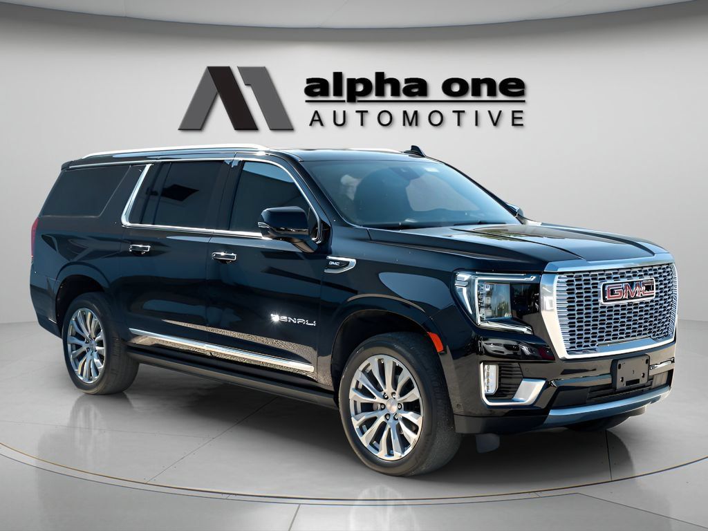 Used 2024 GMC Yukon XL Denali w/ Denali Reserve Package RWD image 3