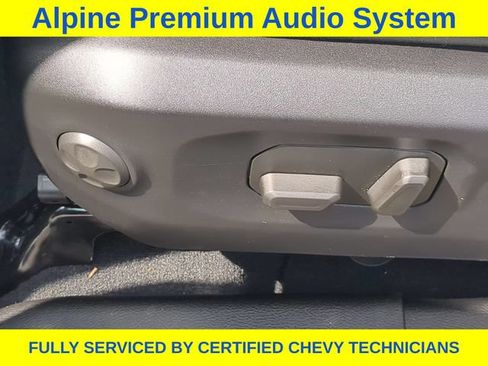 Used 2025 Jeep Gladiator Mojave AWD/4WD image 25