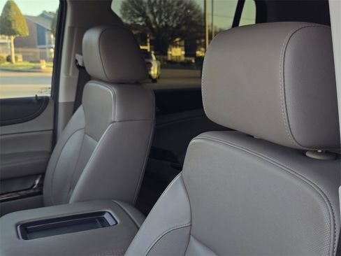 Used 2020 GMC Yukon SLT w/ Premium Edition image 33